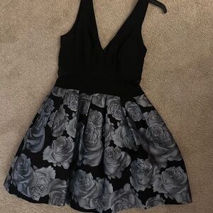 Xscape women’s dress, size L